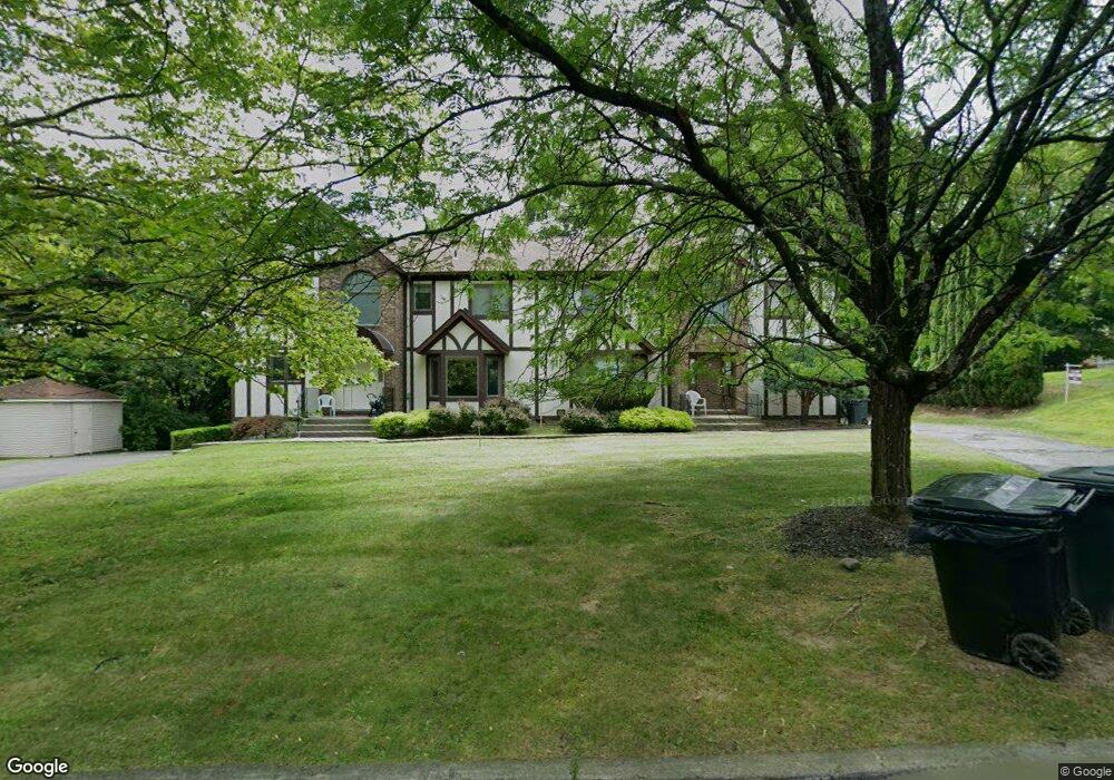 13 Joshua Ct, Monsey, NY 10952 - photo 1