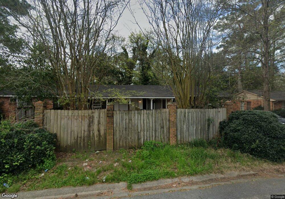 2586 N Pierce Cir, Macon, GA 31204 - photo 1
