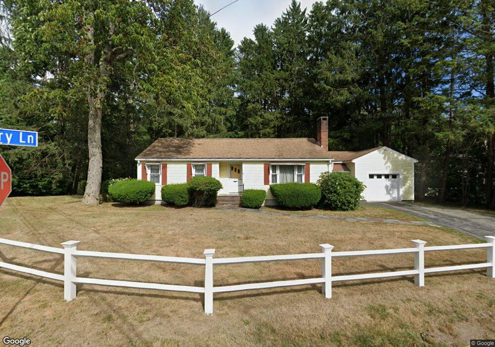 10 Country Ln, Medway, MA 02053 - photo 1