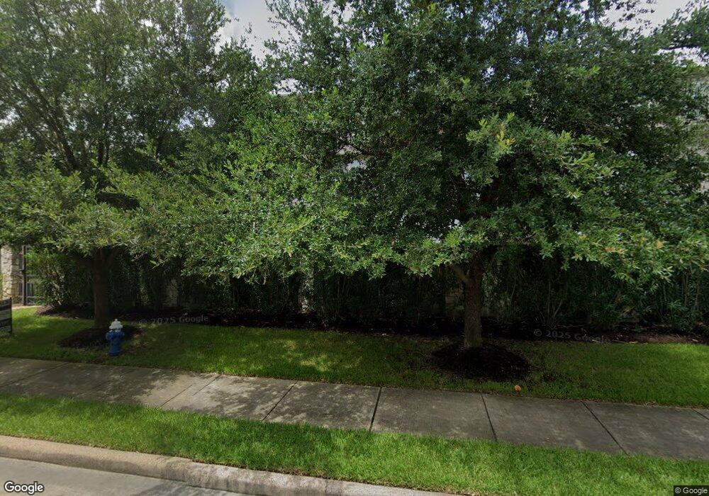 1702 Caraway Village Dr, Houston, TX 77055 - photo 1