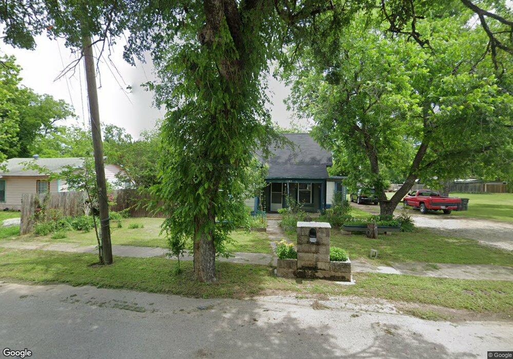 662 Chase Ave, Cleburne, TX 76031 - photo 1