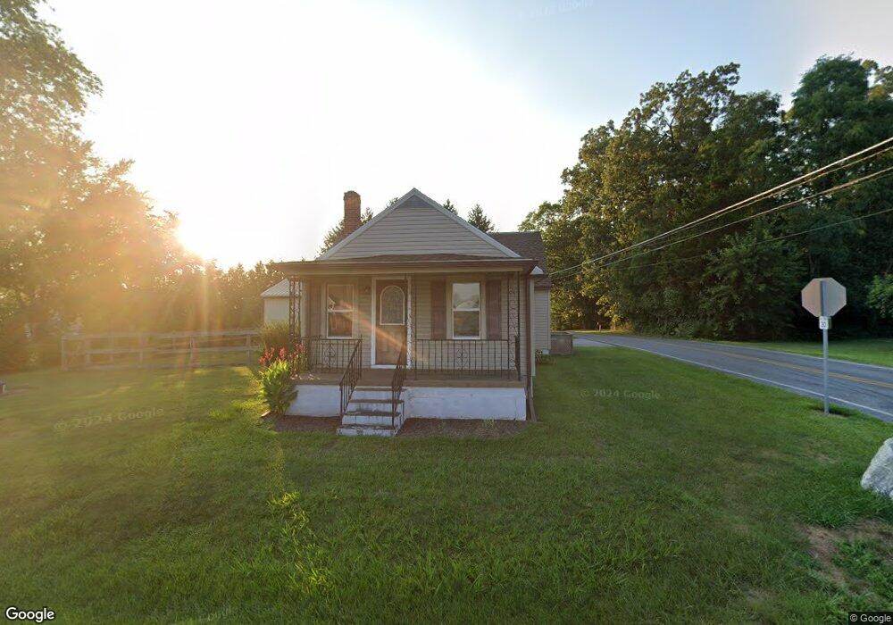 498 Bollinger Rd, Littlestown, PA 17340 - photo 1