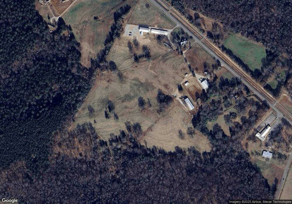 10231 Gillsville Rd, Maysville, GA 30558 - photo 1