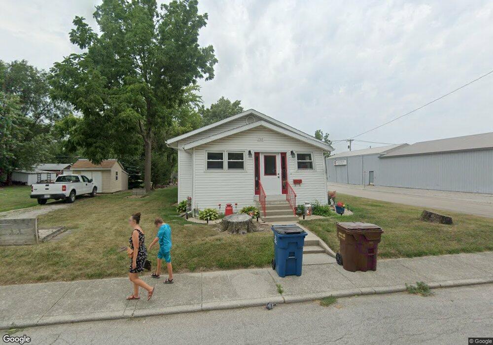 903 W Cherry St, Bluffton, IN 46714 - photo 1