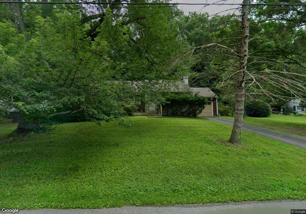 7 Shamrock Cir, Poughkeepsie, NY 12603 - photo 1