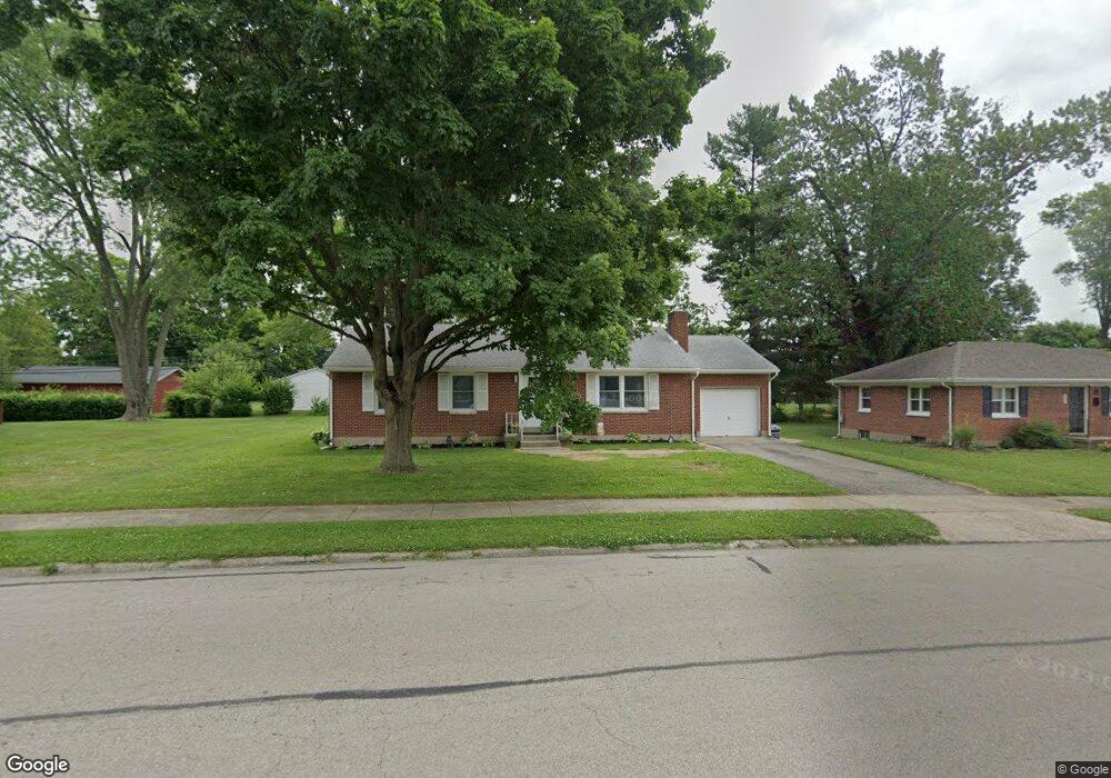 879 Sutton Dr, Xenia, OH 45385 - photo 1