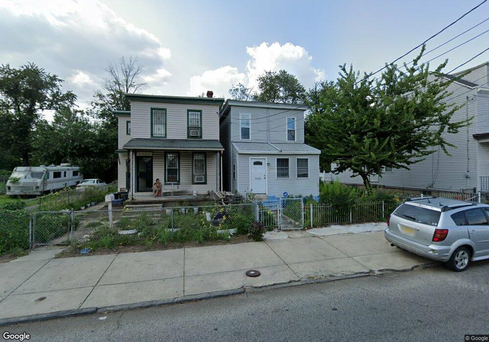 2507 Howell St, Camden, NJ 08105 - photo 1