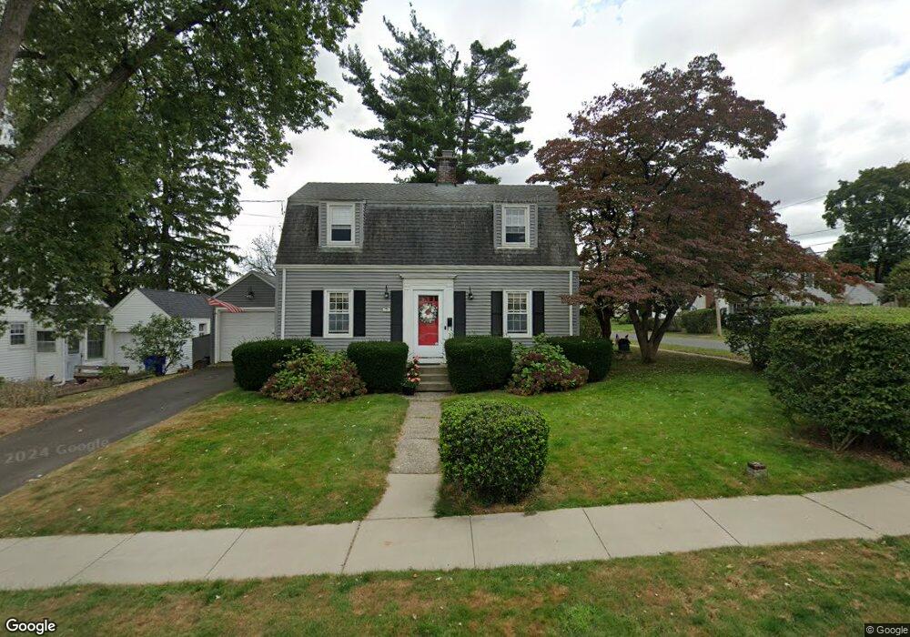 33 Crosshill Rd, West Hartford, CT 06107 - photo 1