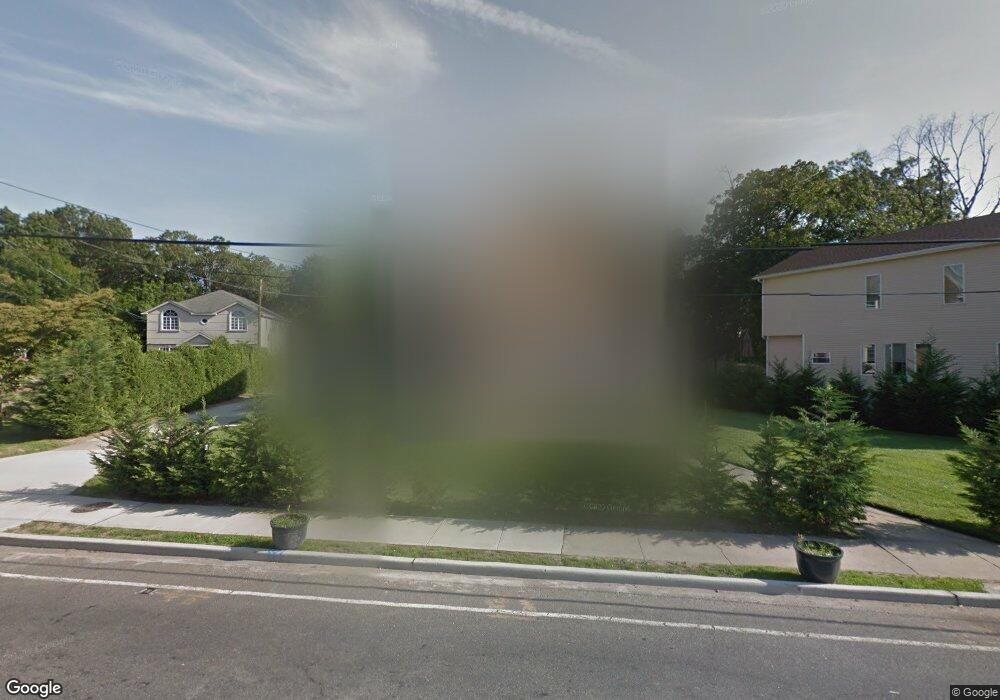 589 W Broadway, Cedarhurst, NY 11516 - photo 1