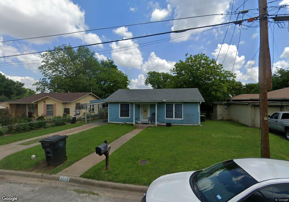 1222 N Douglas Ave, Cleburne, TX 76033 - photo 1