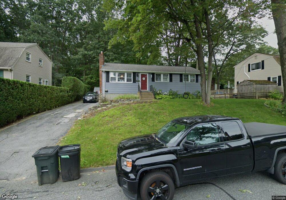 8 Saunders Dr, Shrewsbury, MA 01545 - photo 1