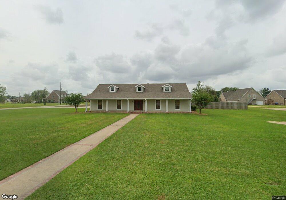 1705 Swan Dr, Lake Charles, LA 70605 - photo 1
