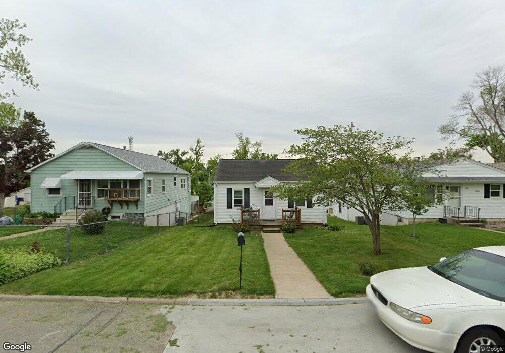 1325 20th Ave SW, Cedar Rapids, IA 52404 - photo 1