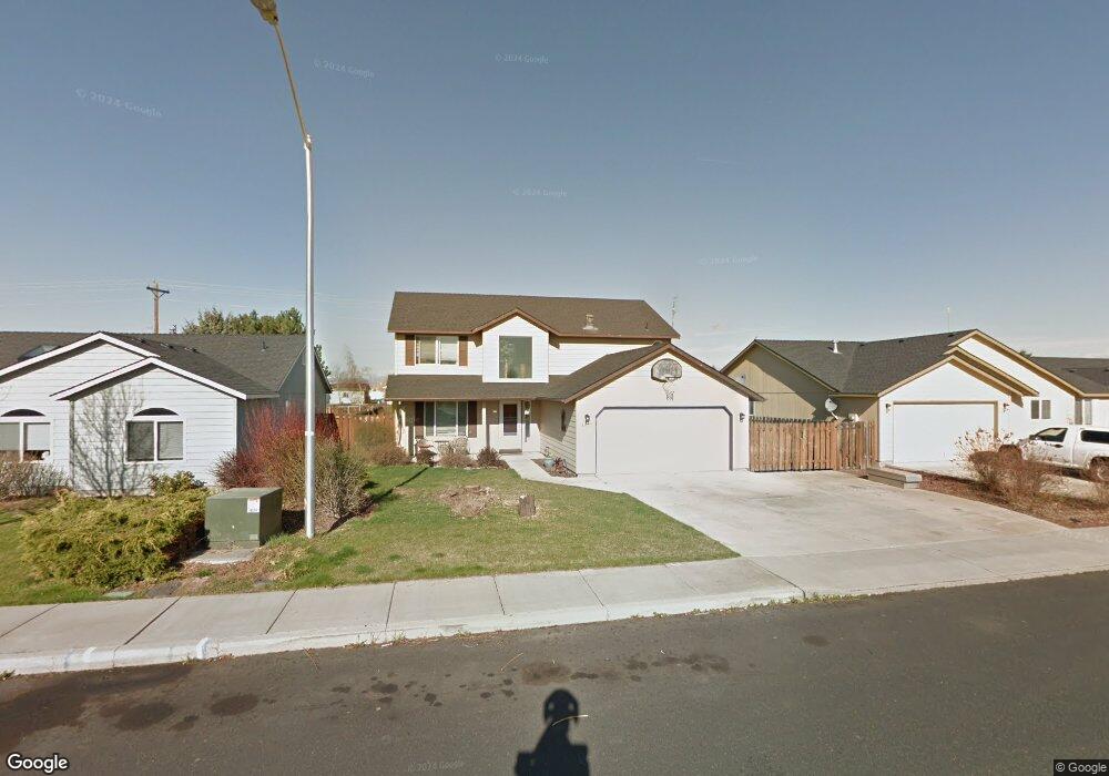 1817 NE 7th St, Redmond, OR 97756 - photo 1