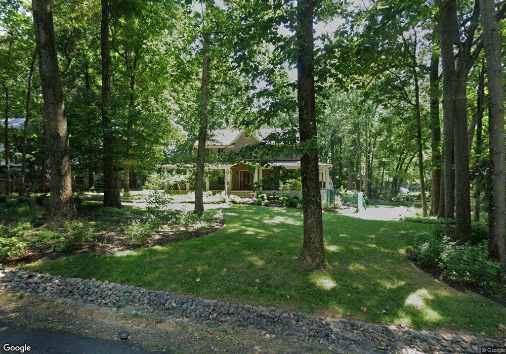 8611 Mchenry St, Vienna, VA 22180 - photo 1