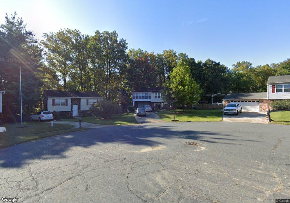 7108 Avesbury Ln, Glen Burnie, MD 21061 - photo 1