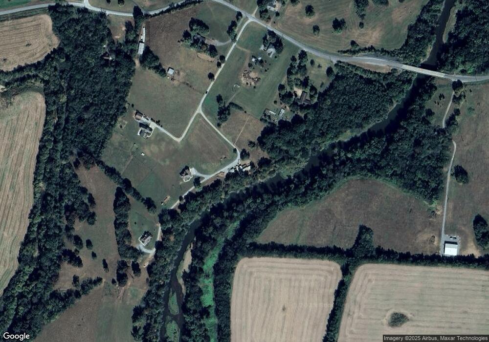 1947 Sims Rd, Shelbyville, TN 37160 - photo 1