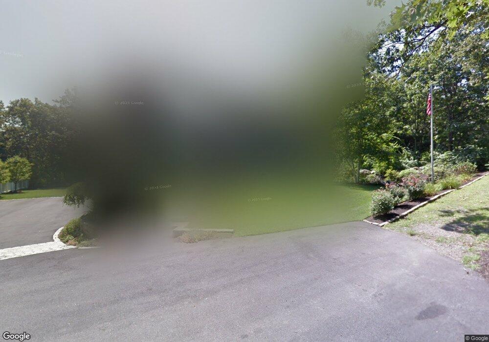 1 Overlook Ave, Woburn, MA 01801 - photo 1