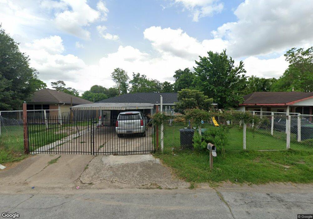 9922 Cheeves Dr, Houston, TX 77016 - photo 1
