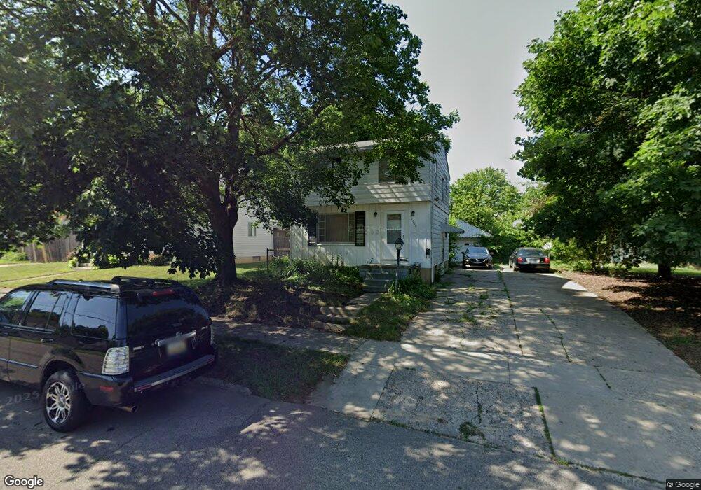 1028 Ingleside Ave, Flint, MI 48507 - photo 1