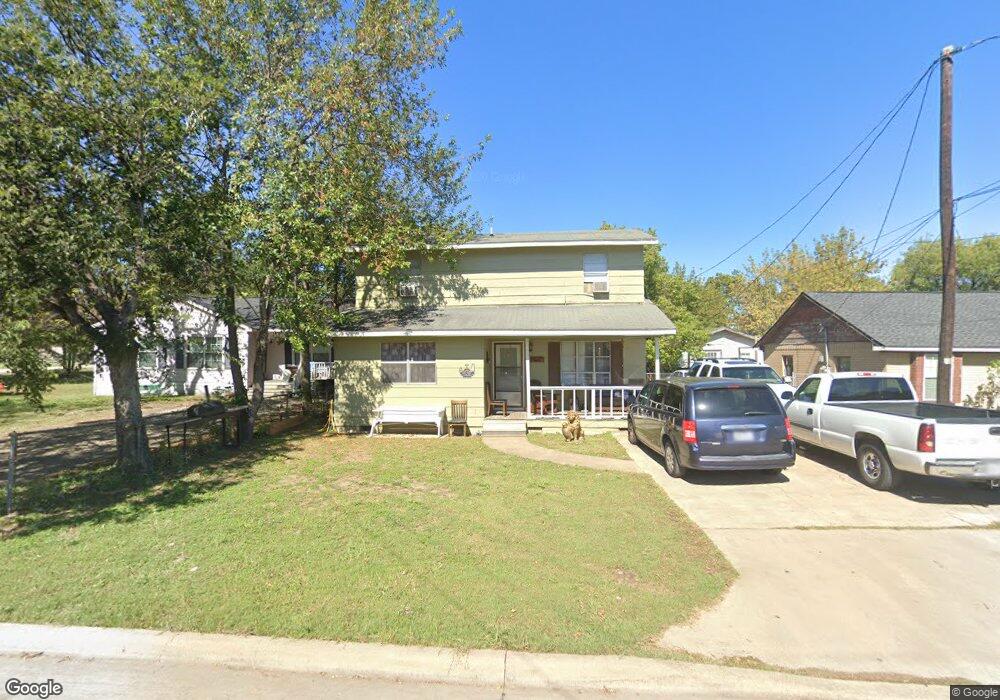 402 Avenue D, Ennis, TX 75119 - photo 1