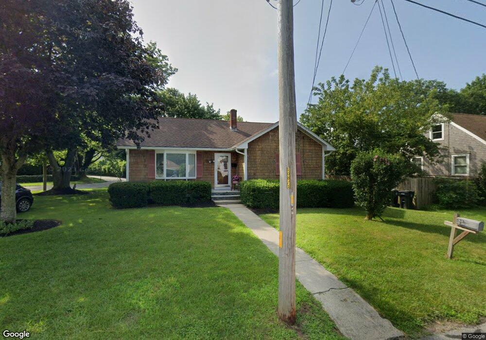 2 Davis St, South Dartmouth, MA 02748 - photo 1