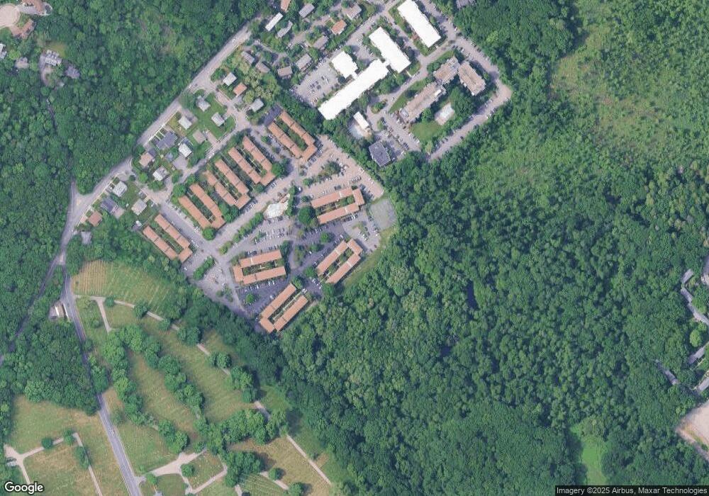 42 Westgate Rd unit 1,42, Newton, MA 02459 - photo 1