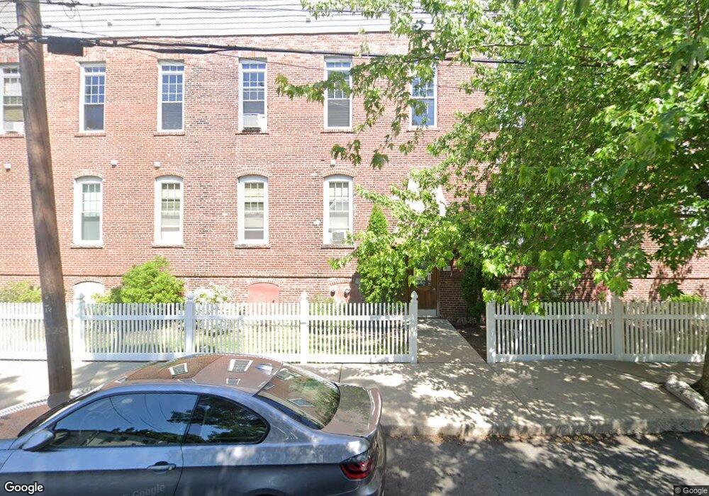 35 Wyman St unit 201, Lynn, MA 01905 - photo 1