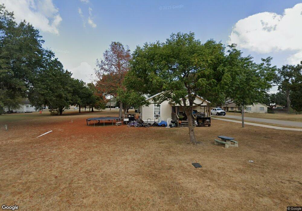 2302 Fitz Lee St, Waller, TX 77484 - photo 1