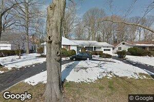 87 Grace Ave, Great Neck, NY 11021