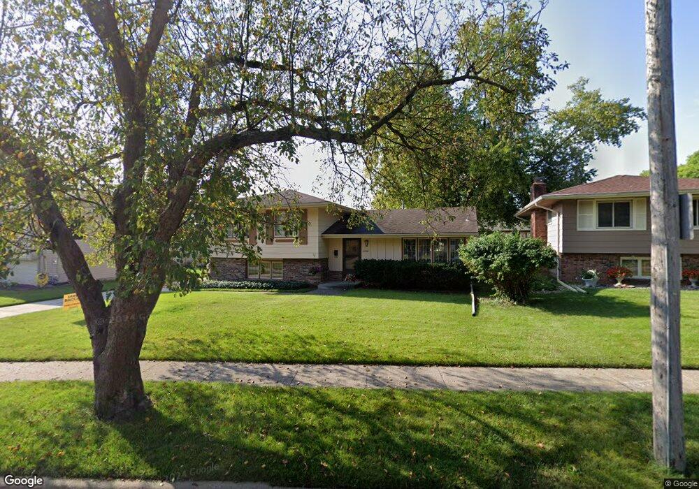 3708 Bel Aire Rd, Des Moines, IA 50310 - photo 1