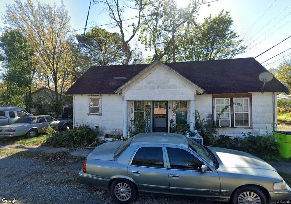 305 W 13th St, Stuttgart, AR 72160 - photo 1