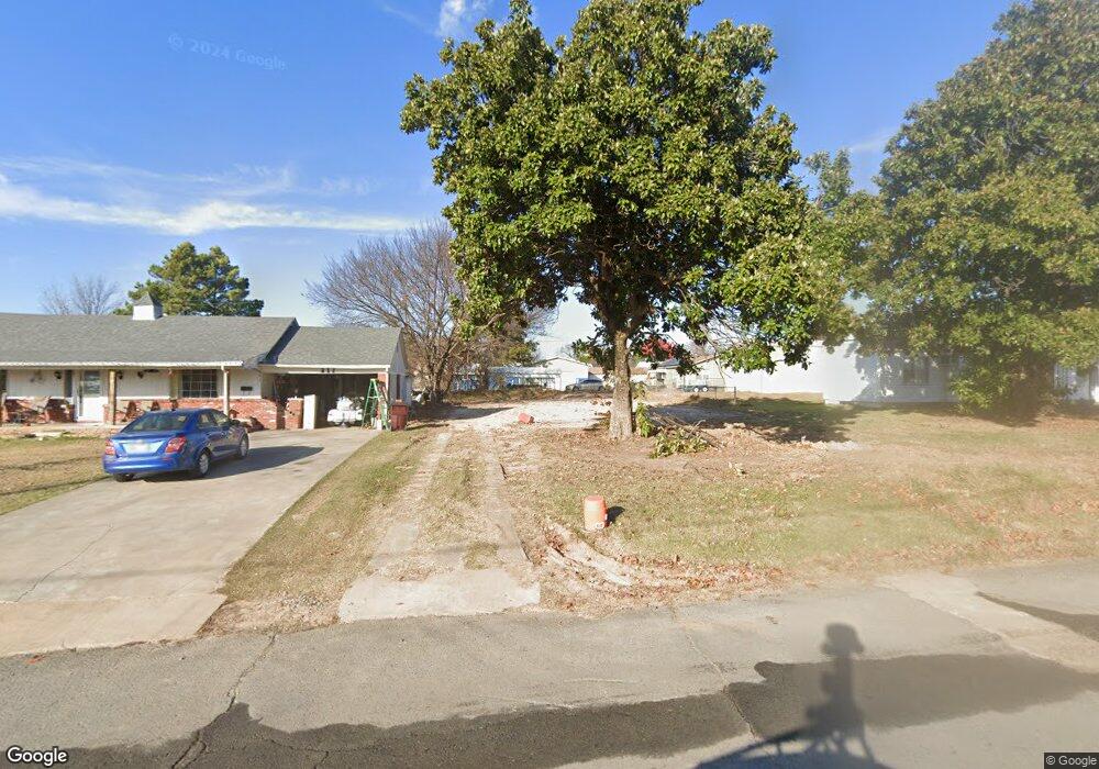 315 Broadway Ave, Eufaula, OK 74432 - photo 1