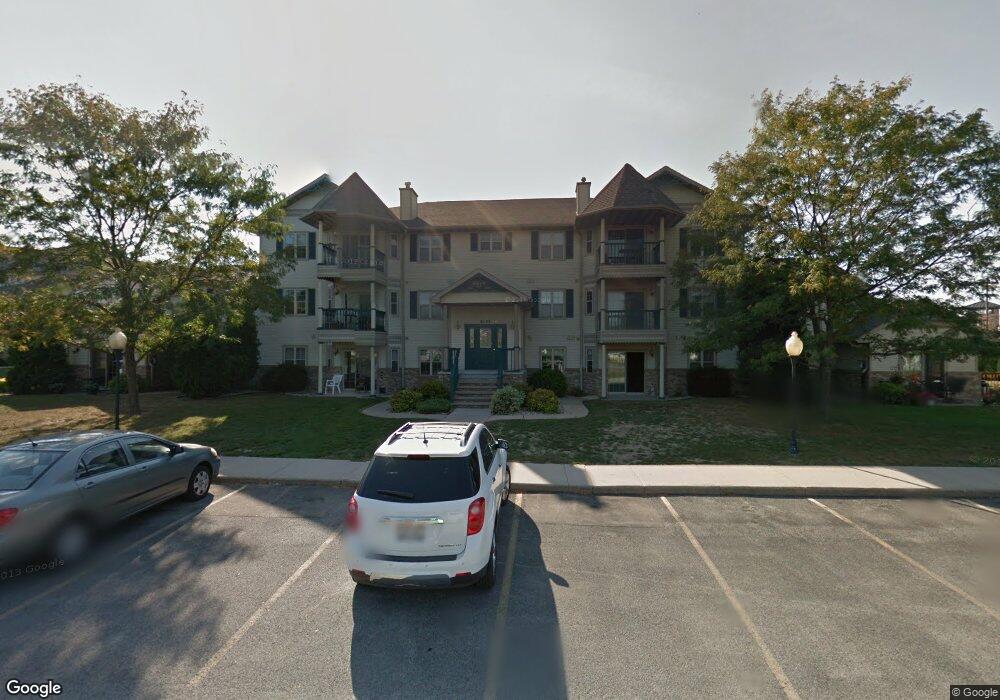 6143 Victorian Dr unit 12, Appleton, WI 54915 - photo 1