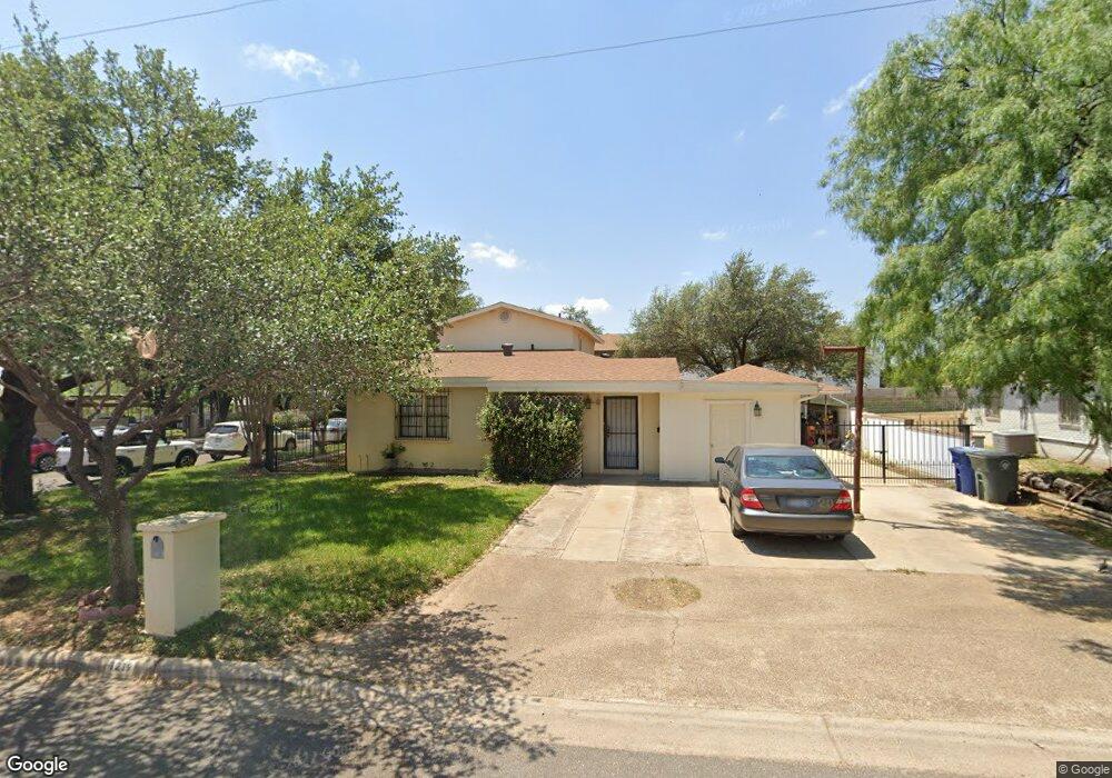 1219 Galveston St, Laredo, TX 78040 - photo 1