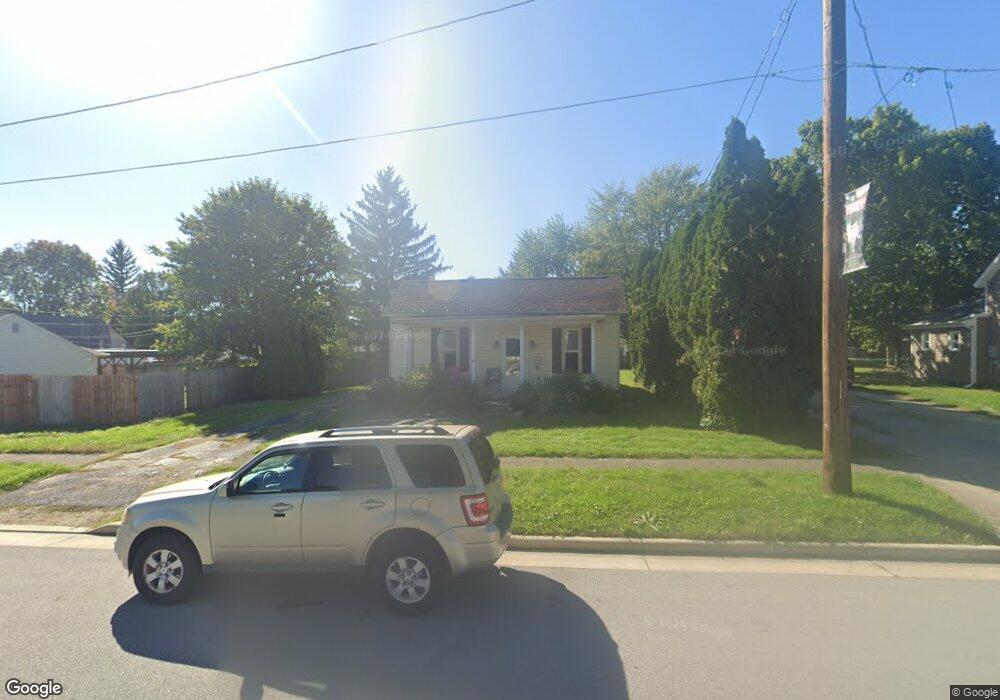 503 Murray St, Wapakoneta, OH 45895 - photo 1