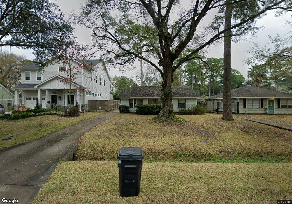 1022 W 42nd St, Houston, TX 77018 - photo 1