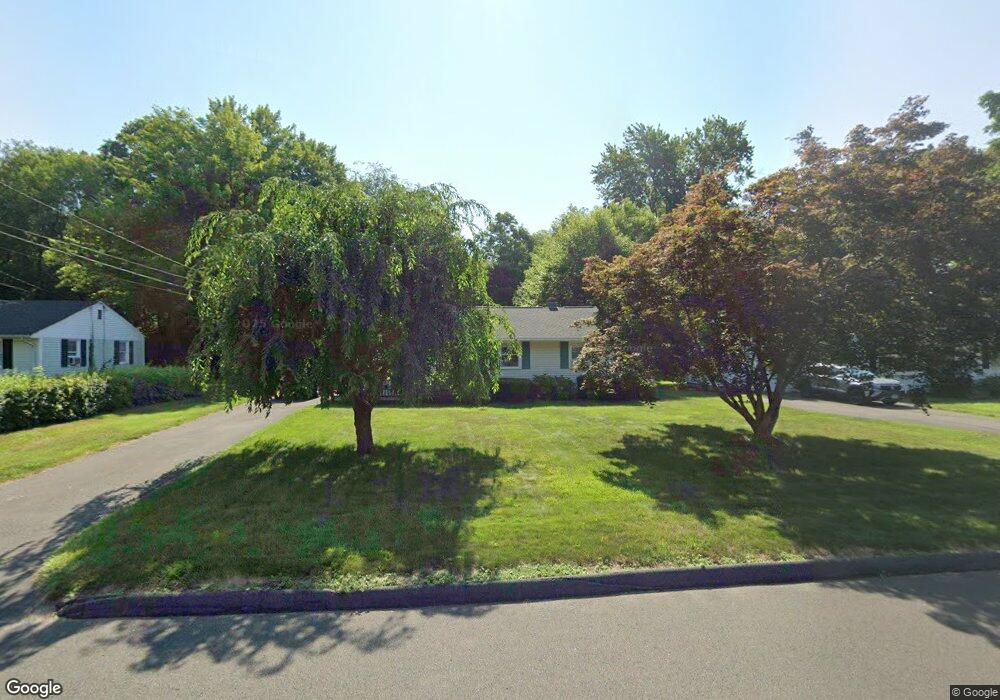 107 Belaire Cir, Windsor Locks, CT 06096 - photo 1