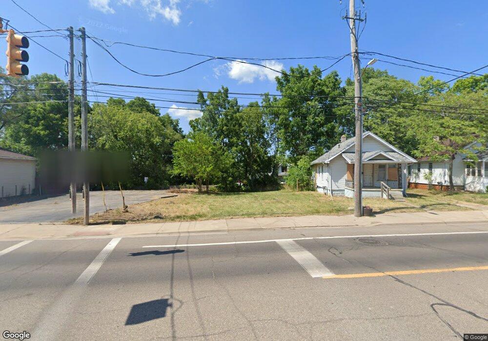 2426 Corunna Rd, Flint, MI 48503 - photo 1