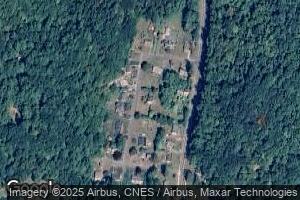 32 Raymur Dr, Russell, MA 01071