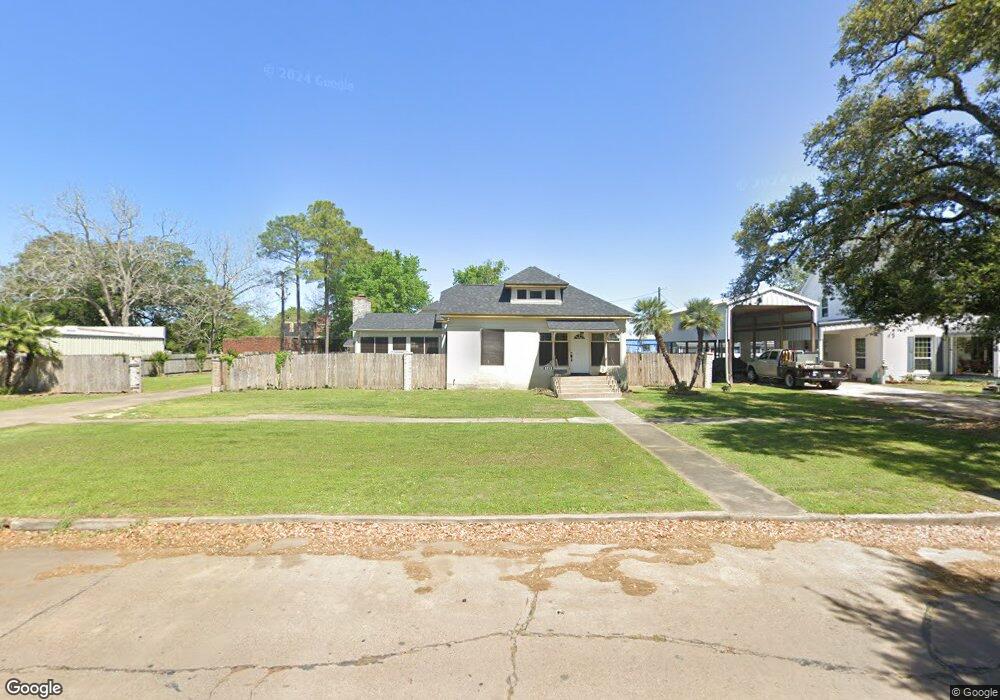 1213 6th St, Bay City, TX 77414 - photo 1