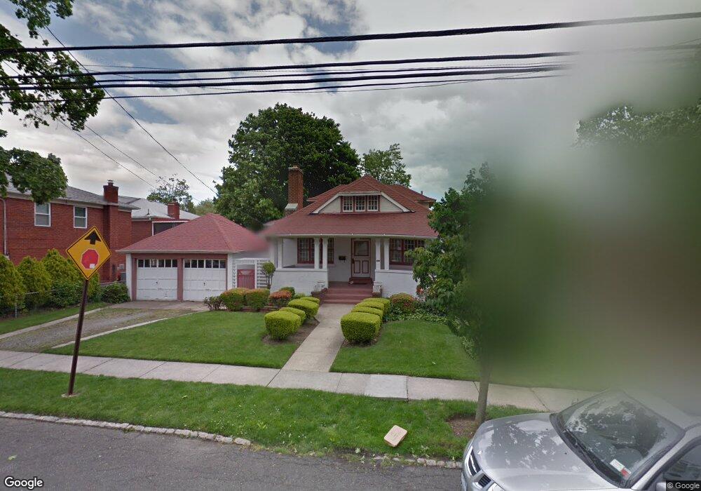 3511 170th St, Flushing, NY 11358 - photo 1