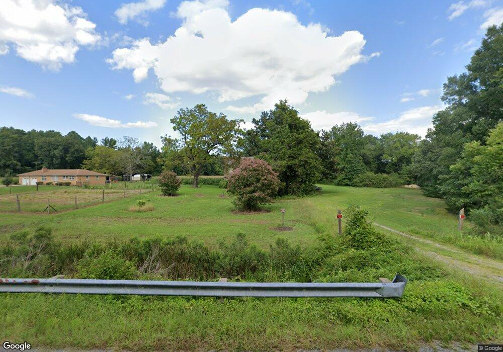 5213 Paige Rd, Gloucester, VA 23061 - photo 1