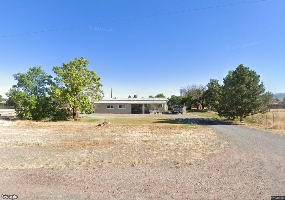 215 E 300 S, Kanosh, UT 84637 - photo 1