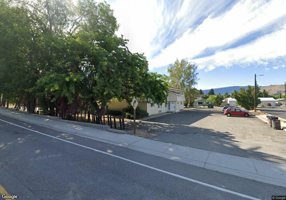 350 5th St NE, East Wenatchee, WA 98802 - photo 1