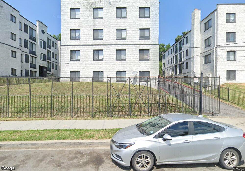 318 37th St SE unit T3, Washington, DC 20019 - photo 1