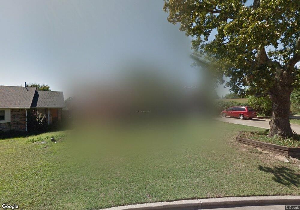 989 N Douglas Dr, Claremore, OK 74017 - photo 1