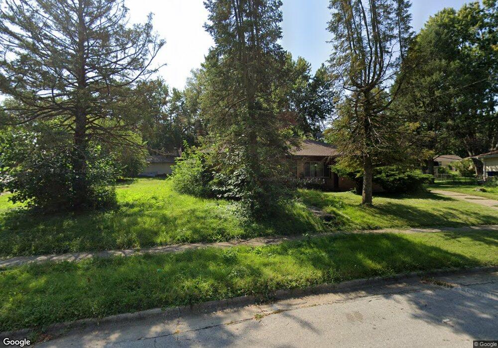 3704 Crestwood Rd, Des Moines, IA 50310 - photo 1