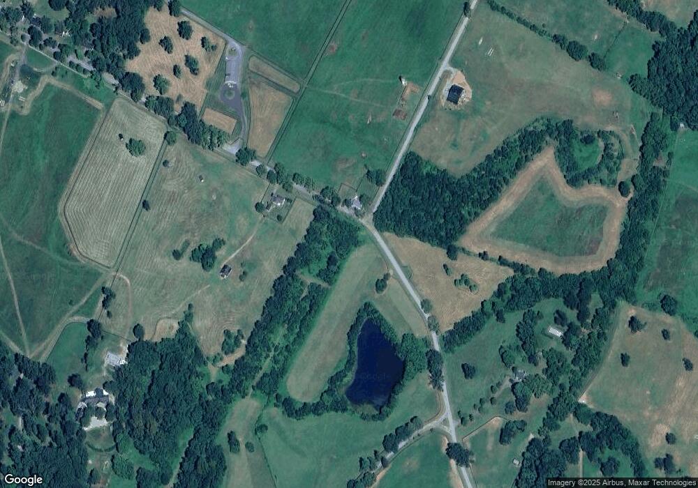 6249 Lambdon Rd, The Plains, VA 20198 - photo 1