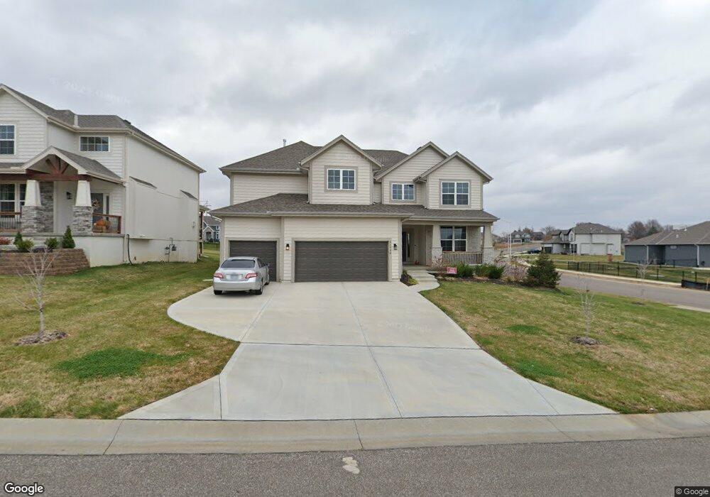 24302 W 58th Cir, Shawnee, KS 66226 - photo 1